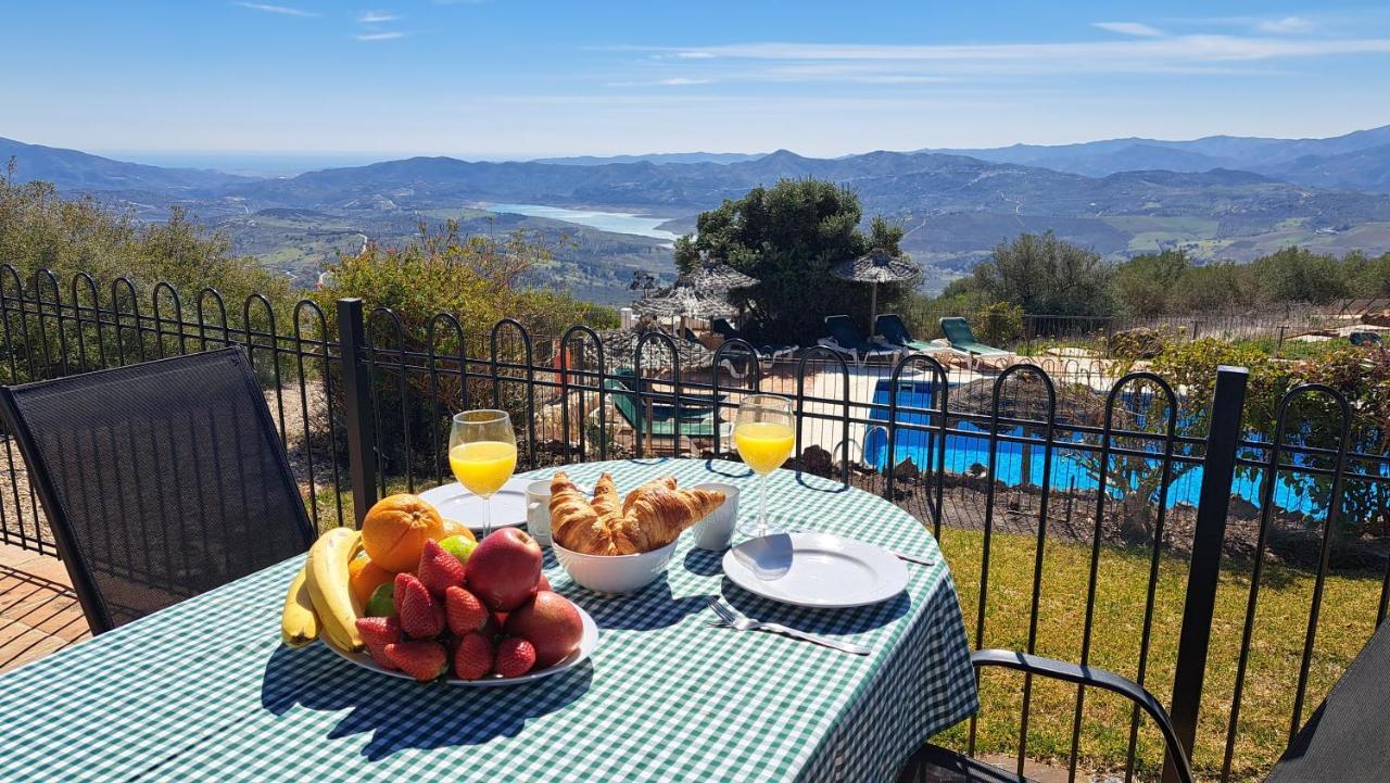 Cantueso Holiday Park Periana ภายนอก รูปภาพ